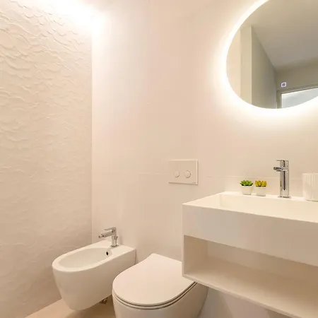 Sardinia Re - Viale Italia 3* סאסארי