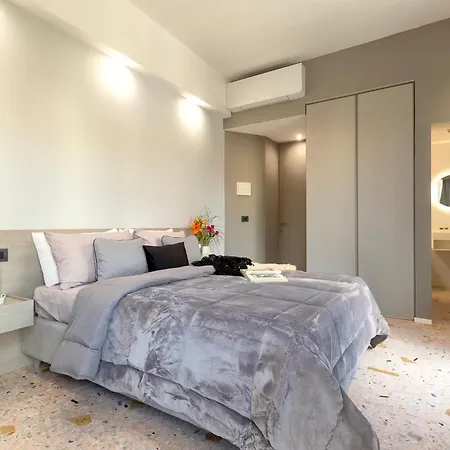 بيت ضيافة Sardinia Re - Viale Italia