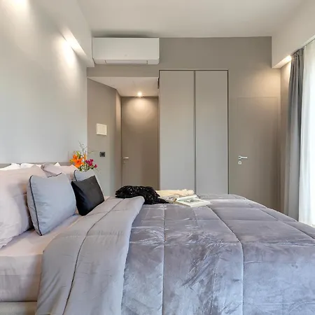 Sardinia Re - Viale Italia 3*