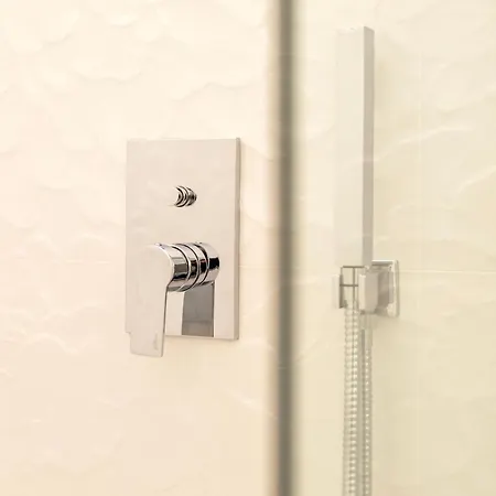 Sardinia Re - Viale Italia 3*