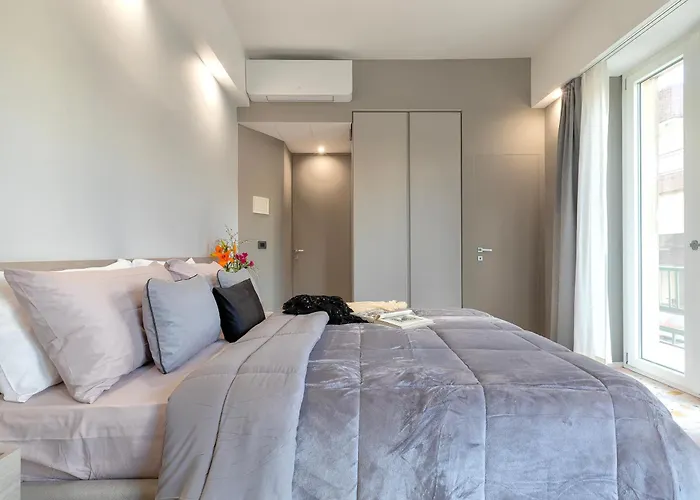 Sardinia Re - Viale Italia 3*
